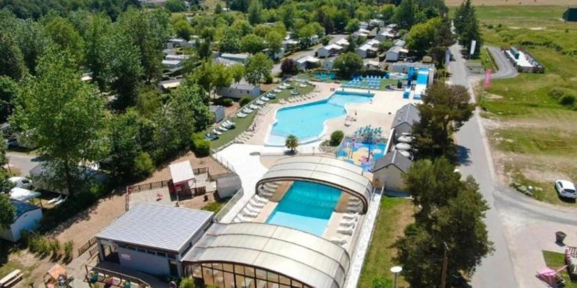 Mobil Home Tout Confort Ideal Pour 4 Personnes Dans Le Domaine De Dugny Camping 4 Etoiles, Proche De Blois, Du Zoo De Beauval Et Des Chateaux De La Loire Onzain Luaran gambar